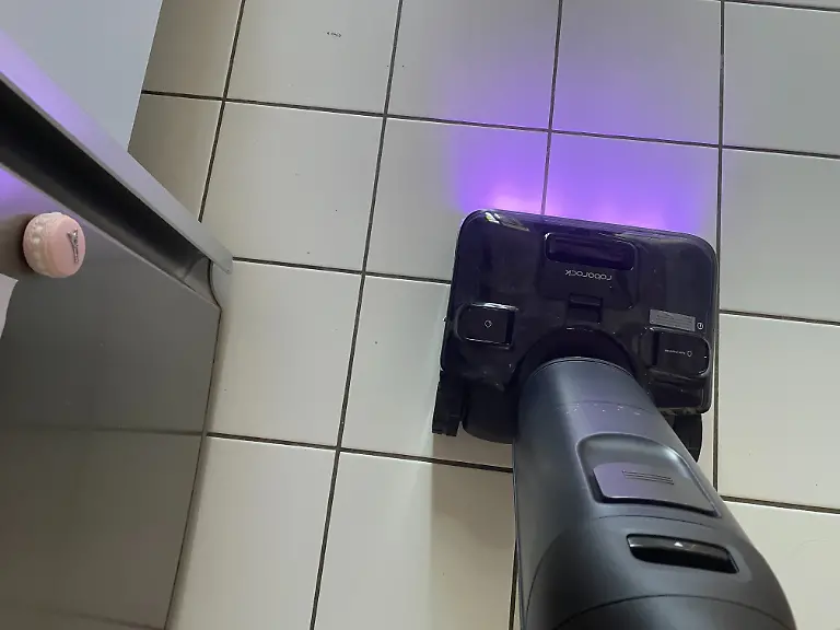 TEst Wischsauger Roborock ausgewogenes Gewicht.jpg